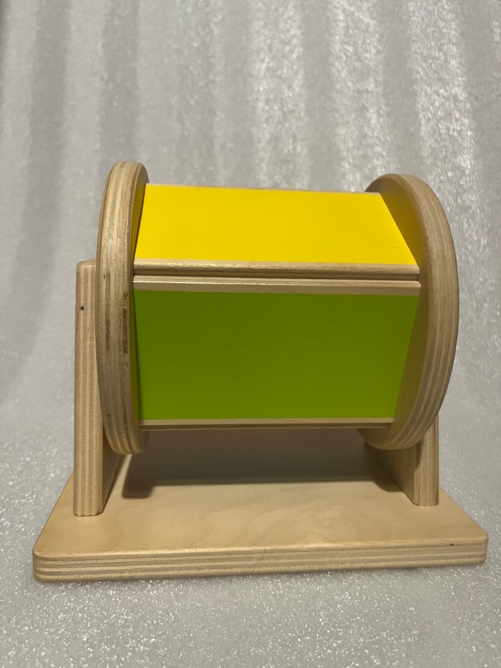 Lovevery Wooden spinning Drum - Yellow Lime Green orange red and blue Panels
